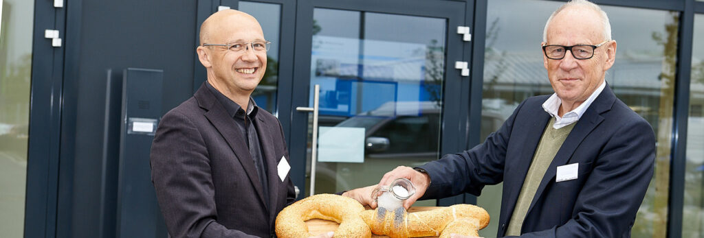 Eröffnung des neuen Firmensitzes: Analytik Institut Rietzler baut Labor in Fürth